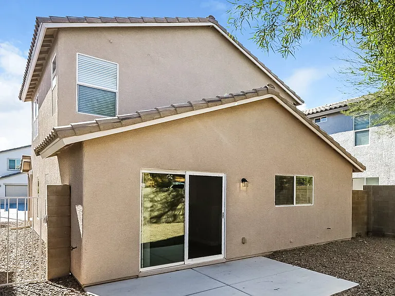 7424 Scottish Castle Ave — Photo 17