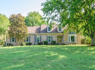 129 Arrowhead Dr, Hendersonville, TN 37075