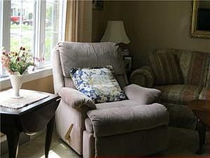 3rd image of 78 Keats Ave