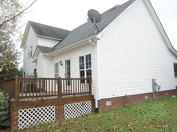 4th image of 2427 Westminster Dr