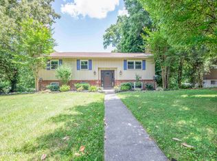 7512 Luscombe Dr, Knoxville, TN 37919