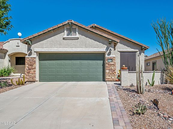 3rd image of 492 W Calle Media Luz