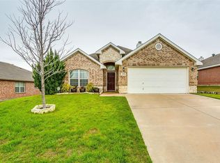 10404 Nelson Dr, Benbrook, TX 76126
