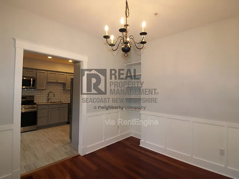 586 Central Ave — Photo 4
