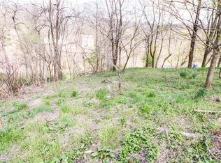 538 Filmore Rd, Pittsburgh, PA 15221