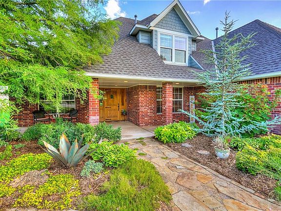 2nd image of 3640 Deerbrook Cir NE