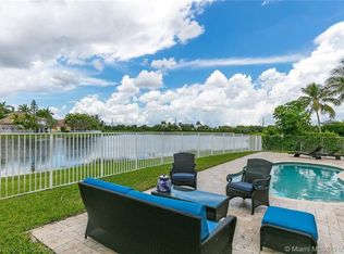 1809 Harbor View Cir, Weston, FL 33327
