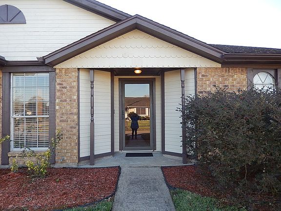 2nd image of 4318 Rainy River Dr