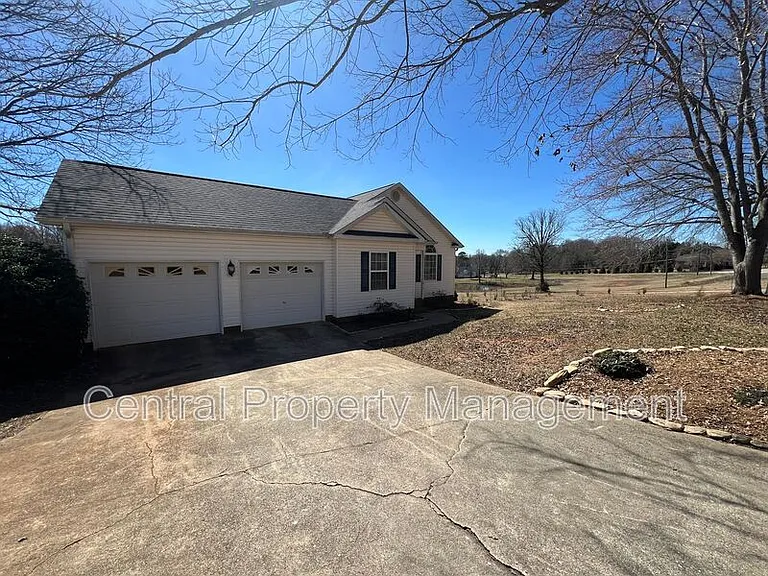 1014 Old Mill Rd — Photo 35