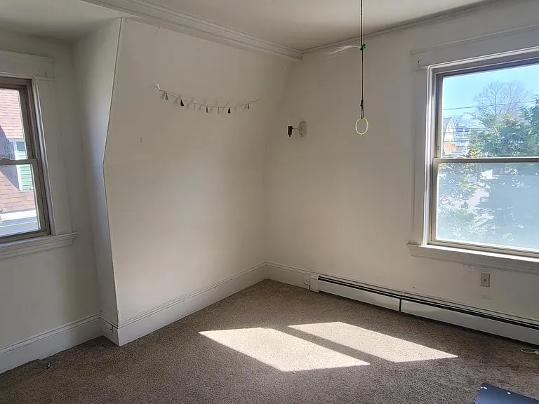 30 Lyman St #B — Photo 19