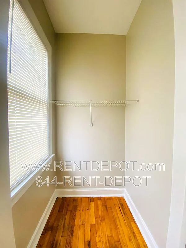 1 bed, 1.0 bath, 717 sqft, $950 — Photo 3
