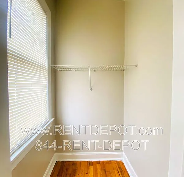 629 S Harlan Ave #C — Photo 3