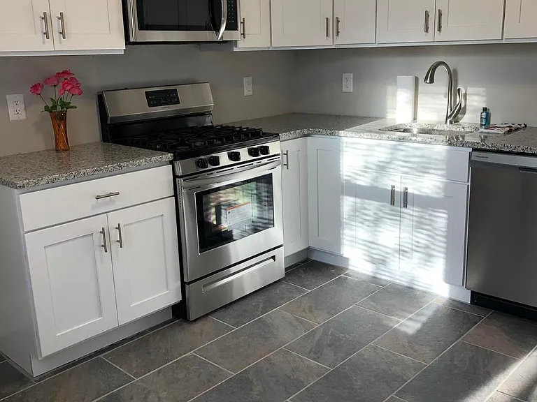 2313 Gaul St — Photo 12