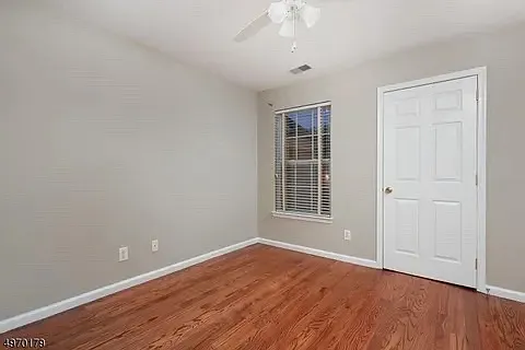 3003 King Ct — Photo 7