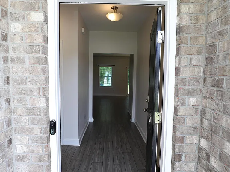 870 Curlew Cir — Photo 7