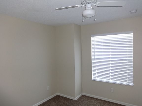 5th image of 2412 Temple Grove Ln