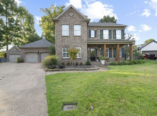 810 Cedar Trace Cv, Hernando, MS 38632