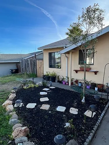 5451 Earnell St Photo 1