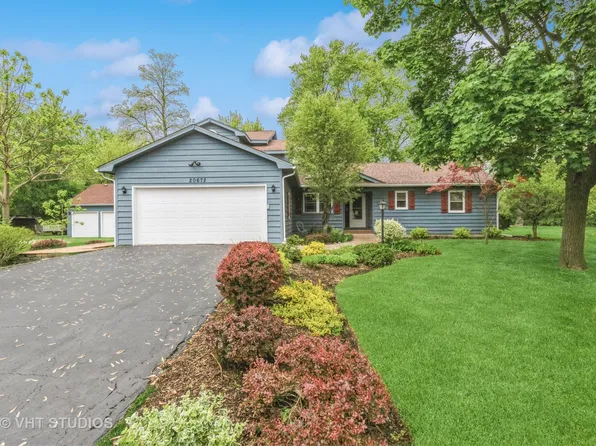 20672 W Lake Ct, Lake Villa, IL 60046