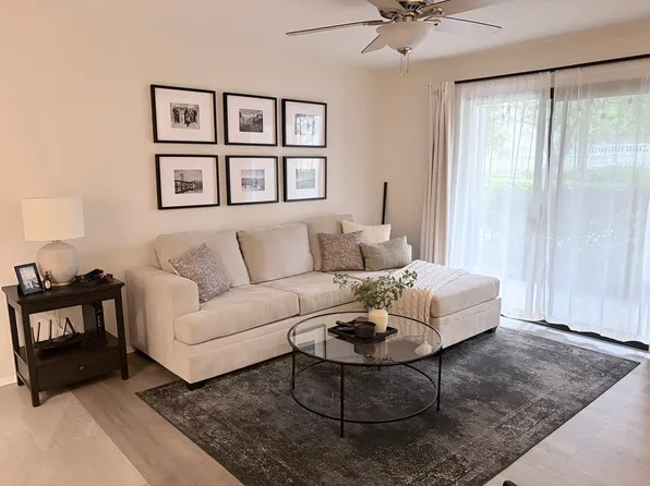 20702 El Toro Rd APT 39, Lake Forest, CA 92630