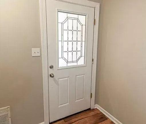 4th image of 732 Burlington Dr
