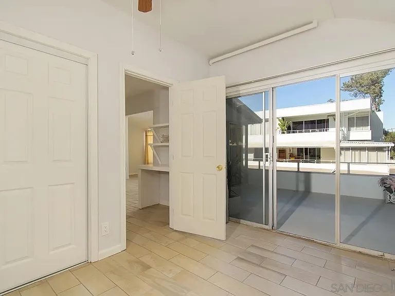 2368 Torrey Pines Rd #61 — Photo 17
