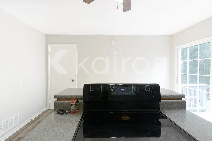 4415 The Paseo Blvd — Photo 11