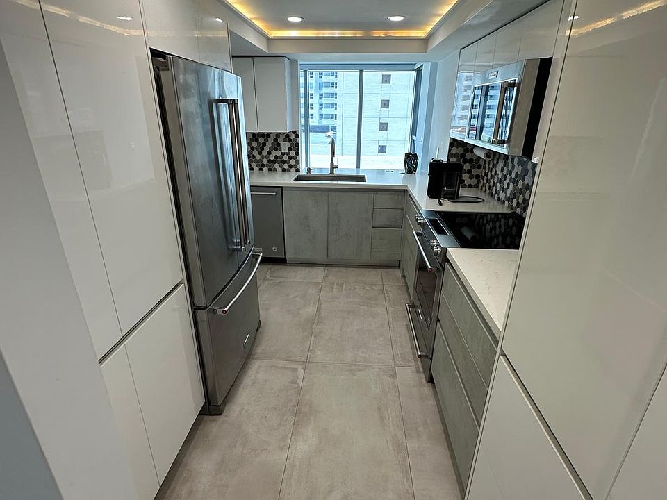 1st image of 2655 Collins Ave APT 507