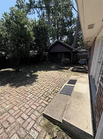 4901 Purdue Dr — Photo 16