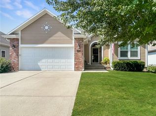 7222 N Cypress Ave, Kansas City, MO 64119