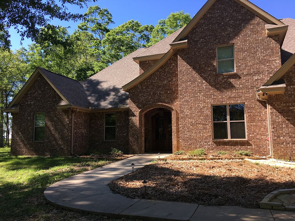 4 bedroom French Acadian