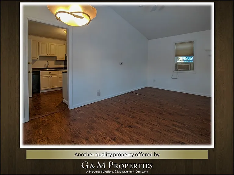 132 Wedgewood Park — Photo 3