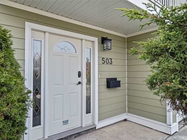 503 Robson Dr, Kamloops, BC V2E 1W2