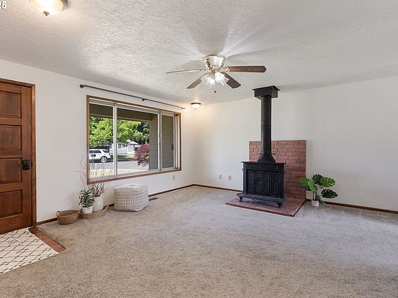 2nd image of 15605 SE 5th St