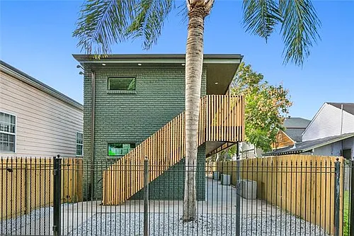 2115 Danneel St #102 Photo 1