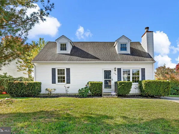 45 Creekside Dr, Newark, DE 19702