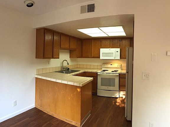 3rd image of 2057 Delbarr Ct