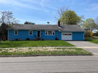 46 Bridgeview Pl, Stratford, CT 06614