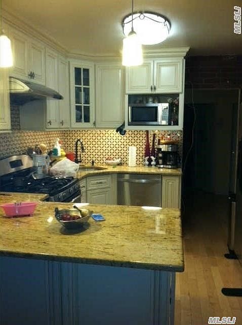 2nd image of 2569 Kingsland Ave