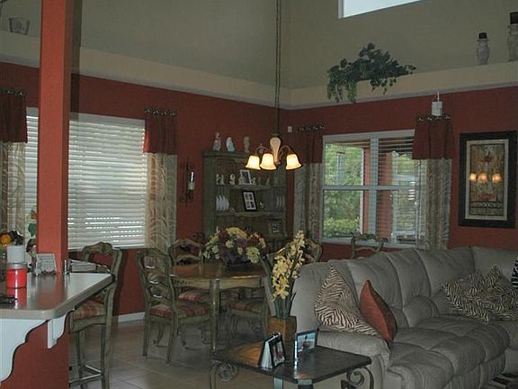 3rd image of 15429 Briarcrest Cir