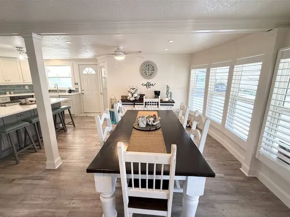 610 Whippoorwill Ln, Largo, FL 33770