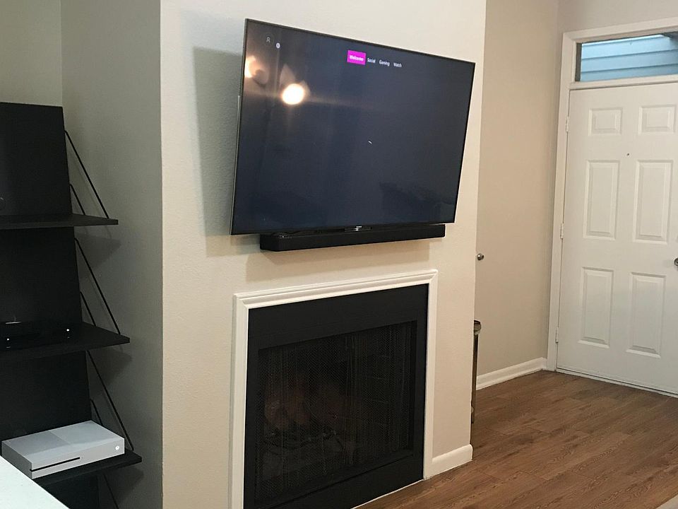 1st image of 715 W 22nd St #305