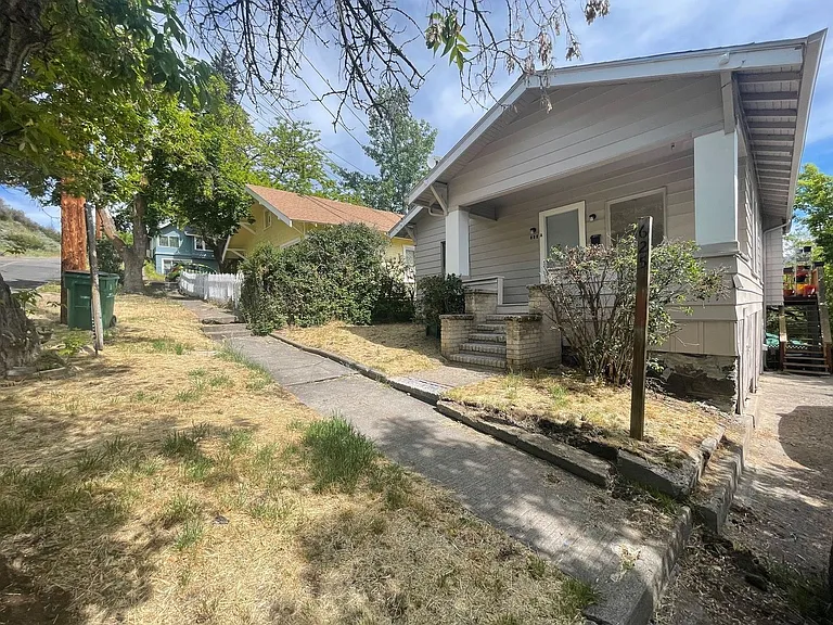625A N 8th St — Photo 1
