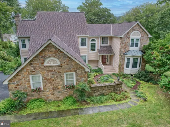 12 W Shore Ct, Landenberg, PA 19350