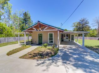 70 N Grace Rd, Wiggins, MS 39577