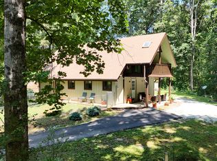 511 Rainey Mountain Rd, Clayton, GA 30525