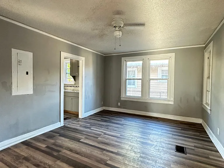 29 W 18th St #1F — Photo 3