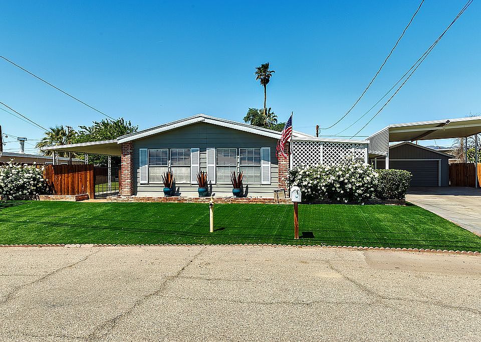 1st image of 320 N Stardust Ln