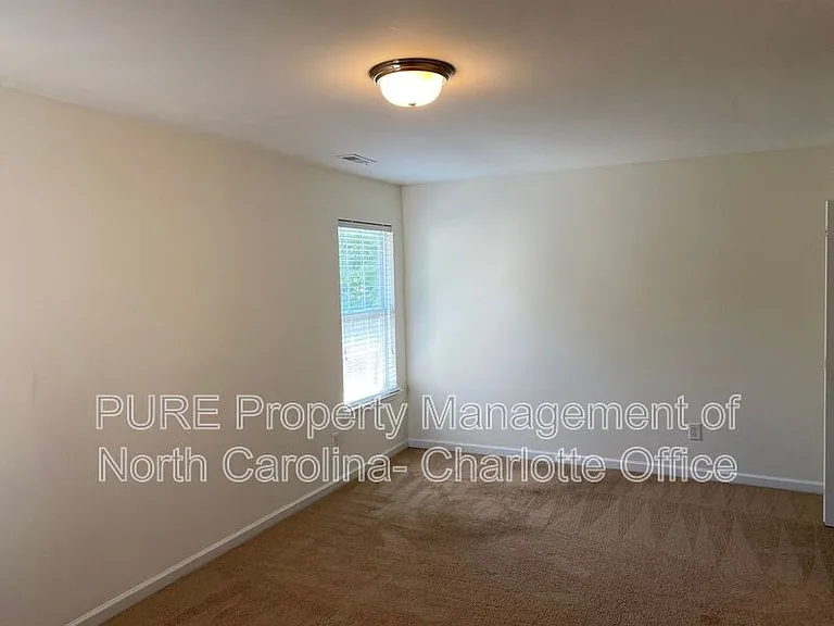 8622 Twined Creek Ln — Photo 31