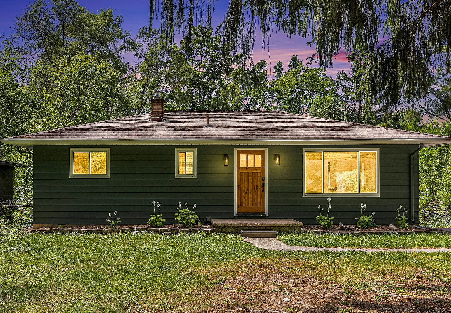 415 Barber Avenue — Photo 2